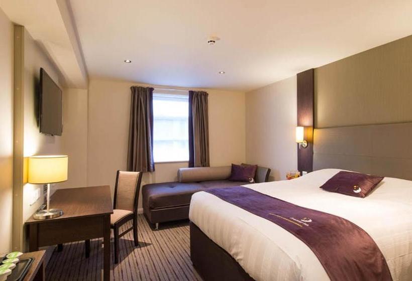 Fotos del hotel Premier Inn London Clapham:  8