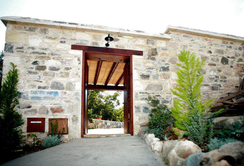 Areti Courtyard Villas