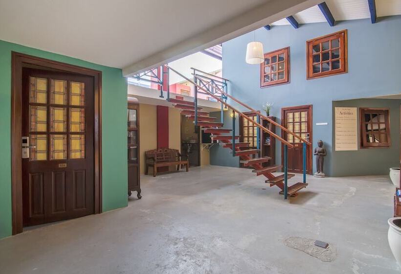 The Ritz Hostel