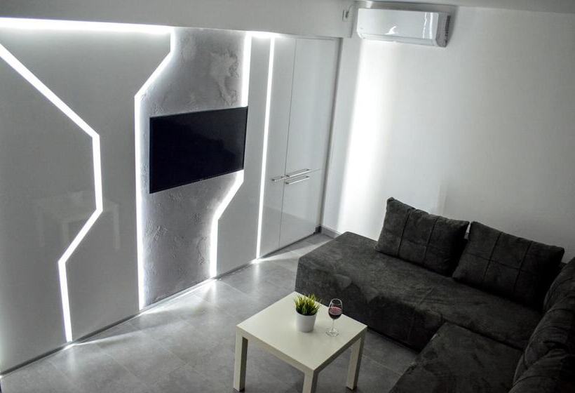 هتل Apartments Good Night