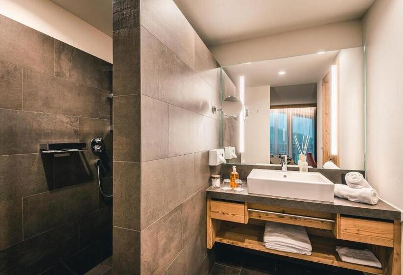 Отель Dolasilla Mountain Panoramic Wellness