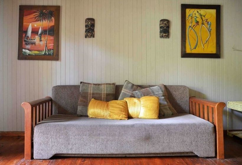 فندق Ntsuty Lodge