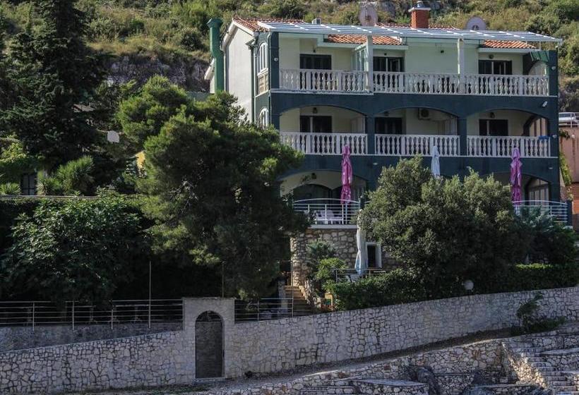 בית מלון כפרי Villa Bilo