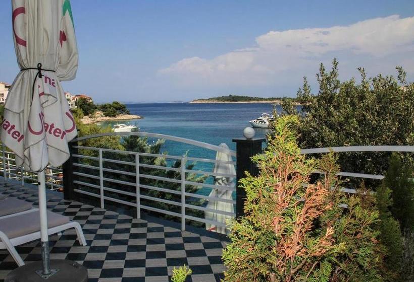 בית מלון כפרי Villa Bilo