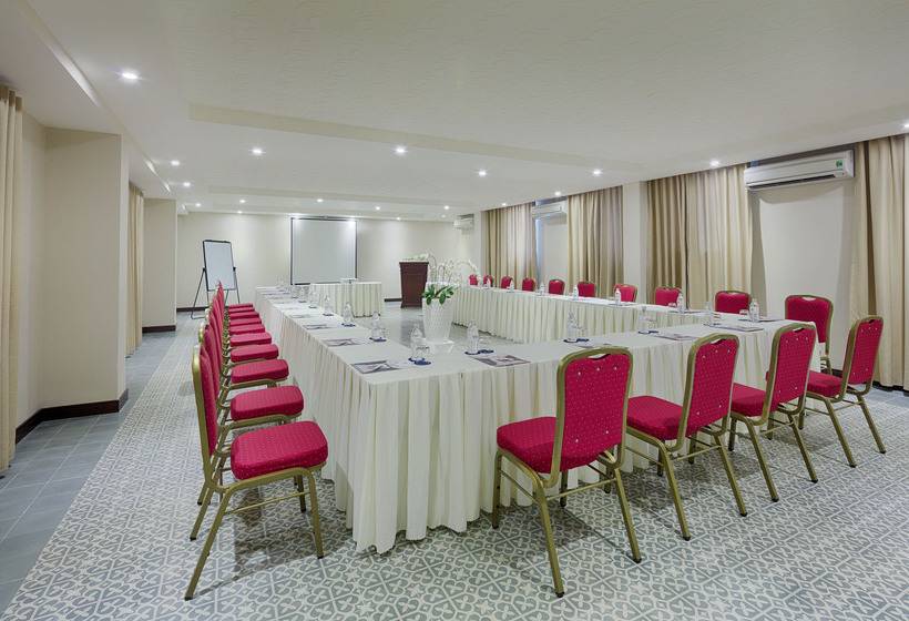 בית מלון כפרי Wyndham Garden Hoi An Cua Dai