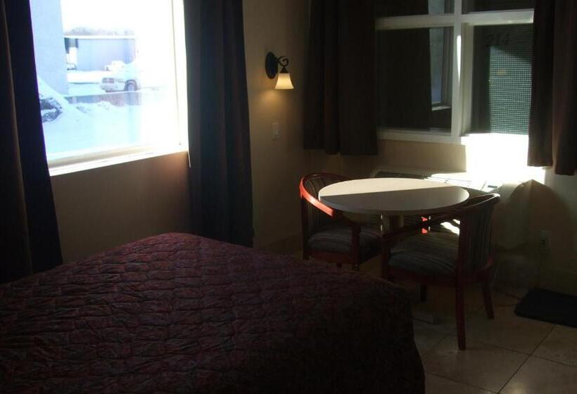 مُتل Trailside Inn