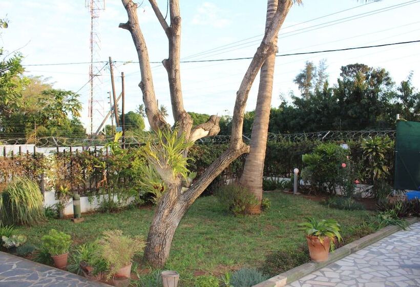 פנסיון Marumadi   Planeta Mocambique