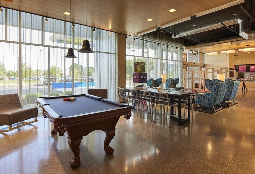 هتل Aloft Cleveland Airport