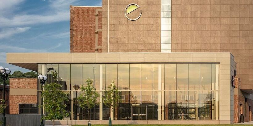 هتل Element Moline