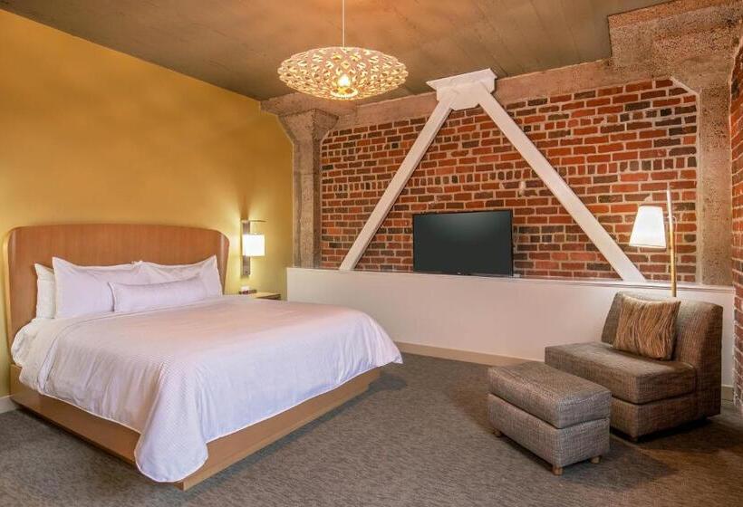 هتل Element Moline