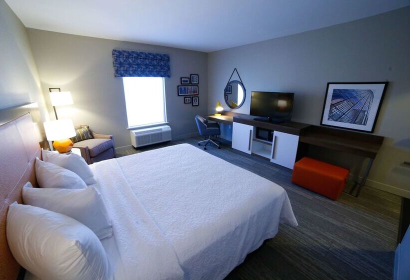 酒店 Hampton Inn & Suites Forest City