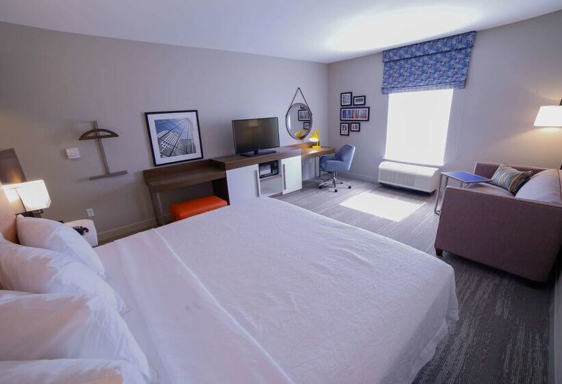 酒店 Hampton Inn & Suites Forest City