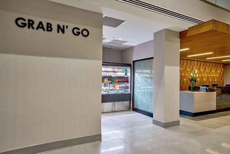 هتل Hilton Des Moines Downtown