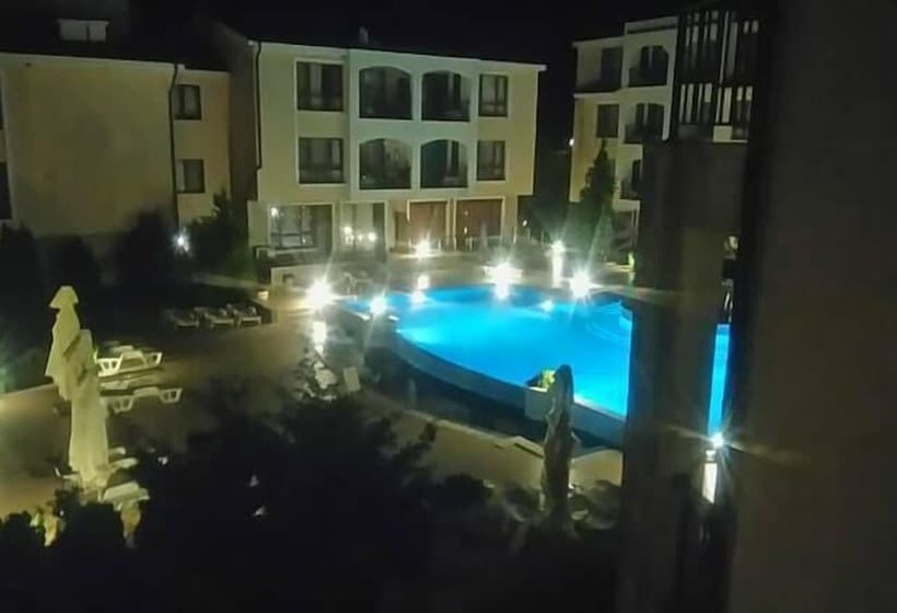 هتل Paradise Bay