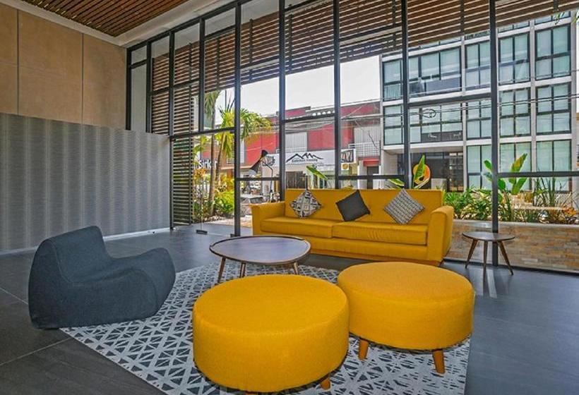 בית מלון כפרי Klr The City Condos