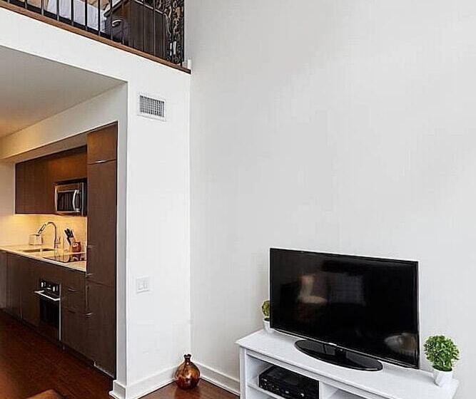Lavish Suites   Two Story Loft   Downtown Toronto