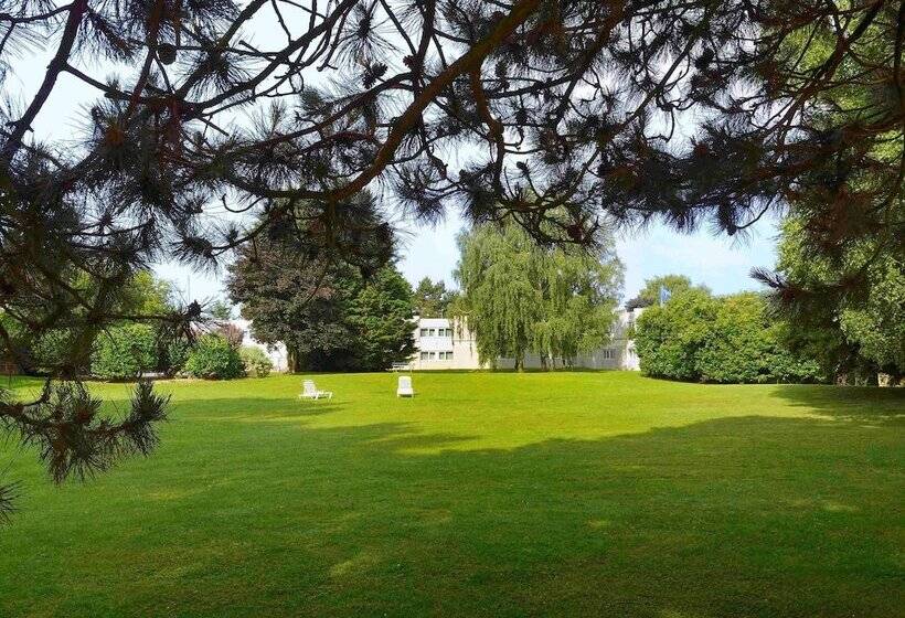 Novotel Muscat Airport