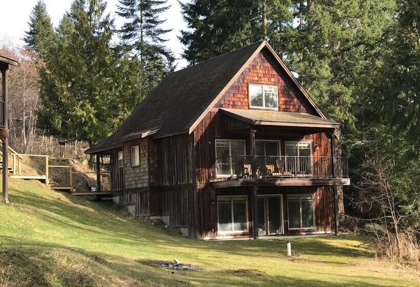 אתר נופש The Cottages On Salt Spring Island