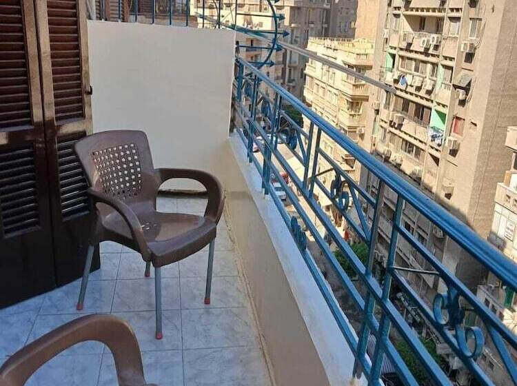 هاستل New Palace