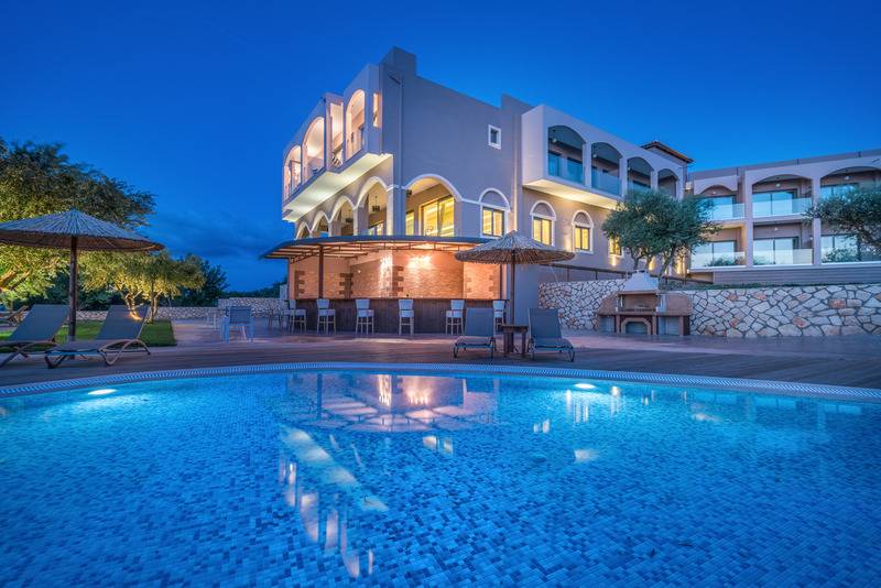 هتل Elegance Luxury Executive Suites  Adults Only