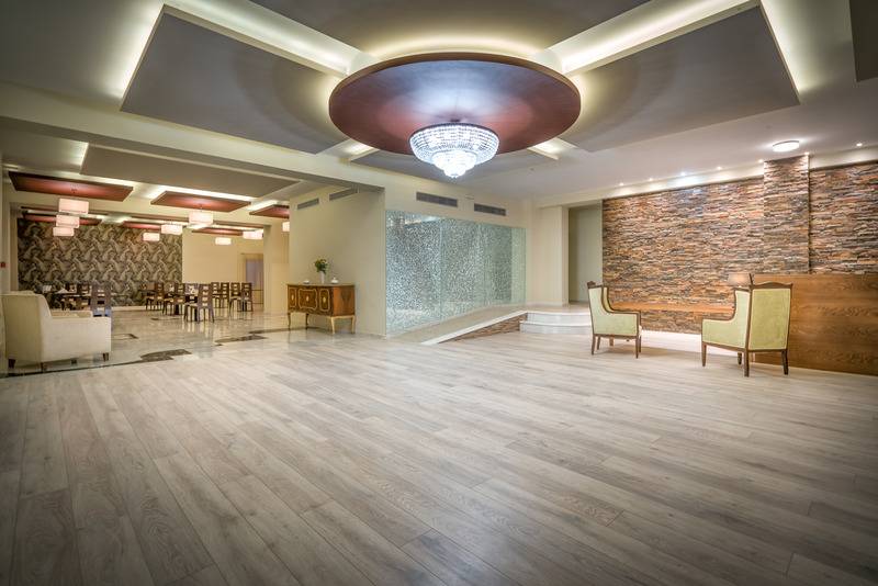 هتل Elegance Luxury Executive Suites  Adults Only