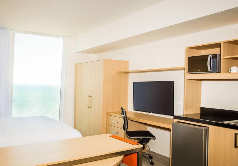 בית מלון כפרי Fiesta Inn & Loft Ciudad Del Carmen