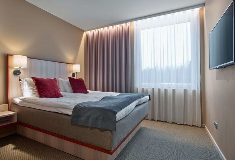 هتل Scandic Arlandastad