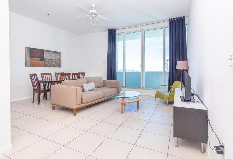 هتل Girasole Rentals Suites