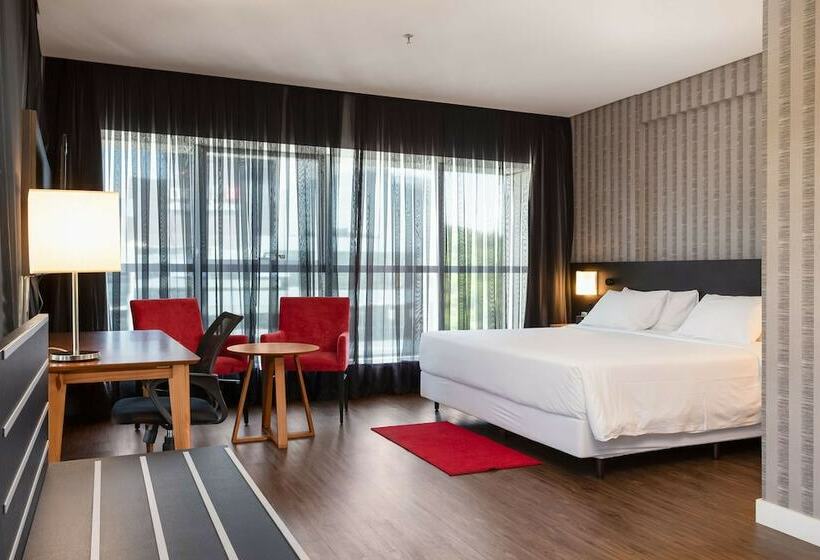 فندق Hilton Garden Inn Itajai Praia Brava