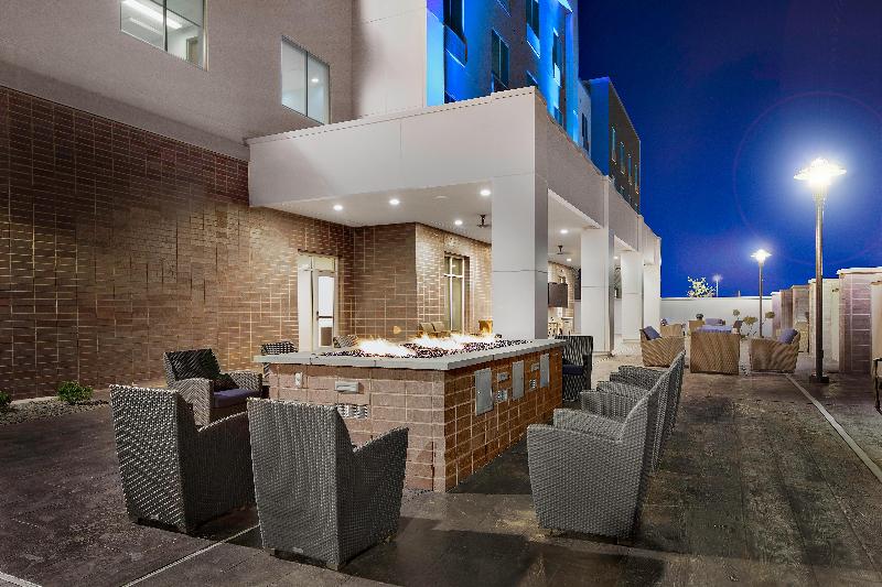 فندق Holiday Inn Express & Suites Lubbock Central   Univ Area, An Ihg