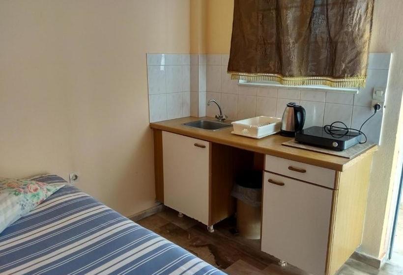 هتل Jack's Apartments