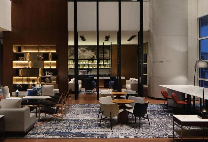 هتل Le Meridien Petaling Jaya