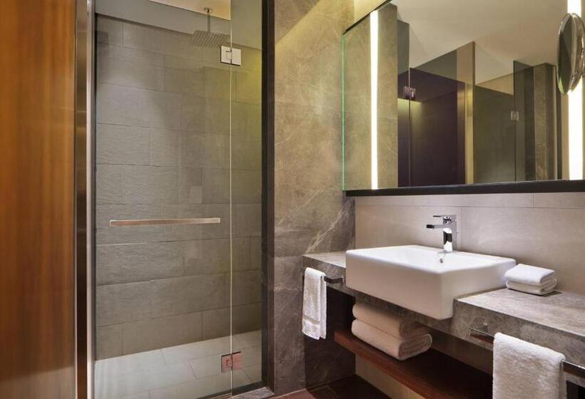 هتل Le Meridien Petaling Jaya