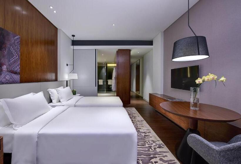 هتل Le Meridien Petaling Jaya