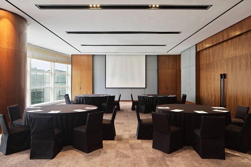 هتل Le Meridien Petaling Jaya