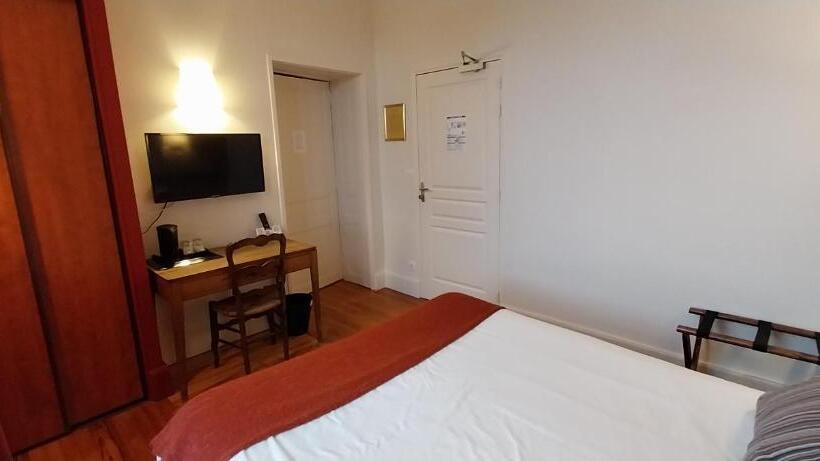 酒店 Logis Hôtels Auberge Du Château