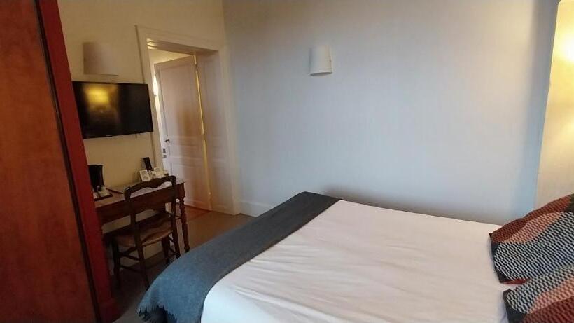 酒店 Logis Hôtels Auberge Du Château