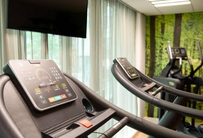 فندق NH Collection Santiago Casacostanera