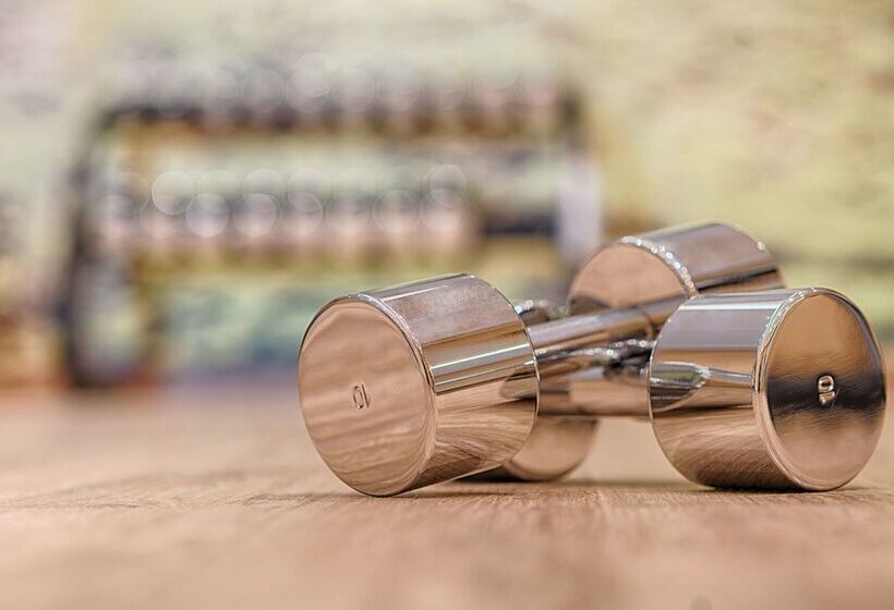 فندق NH Collection Santiago Casacostanera