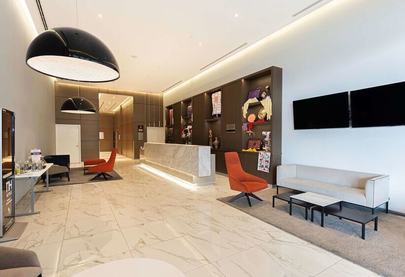 호텔 NH Monterrey La Fe