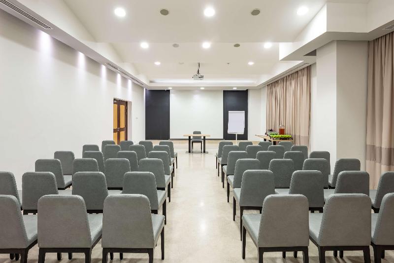 هتل Park Inn By Radisson Makkah Al Naseem