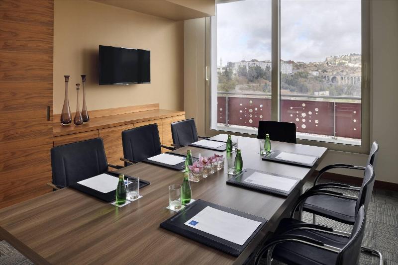 هتل Protea Constantine