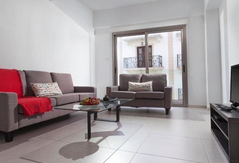 هتل Qcc Residence