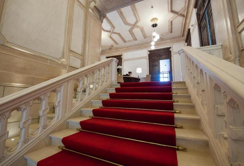 فندق Château & Spa De La Cueillette