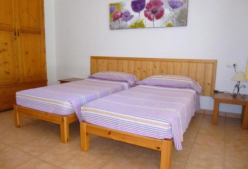Apartamentos Playa Calan Blanes