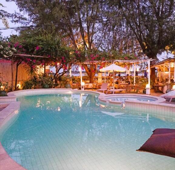 Villa Almarik Resort
