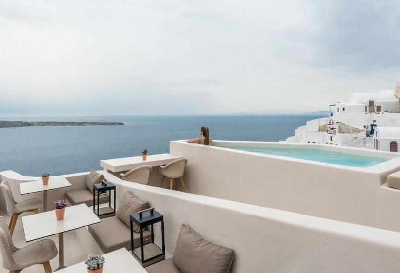 هتل Art Maisons Oia Castle