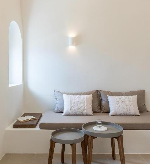 هتل Art Maisons Oia Castle