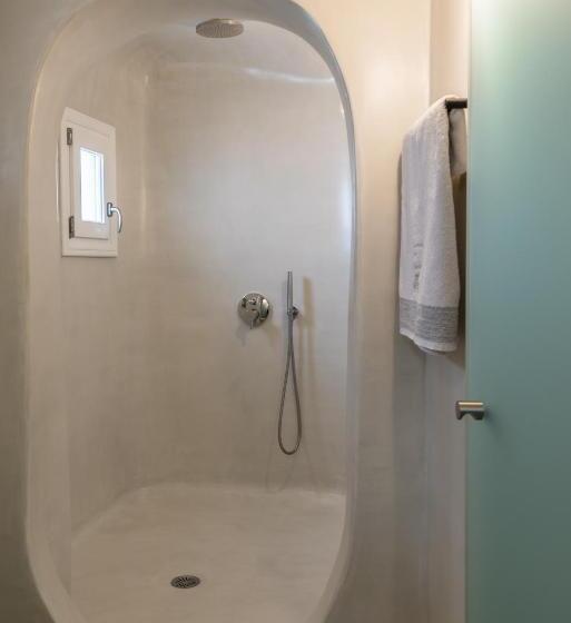 هتل Art Maisons Oia Castle