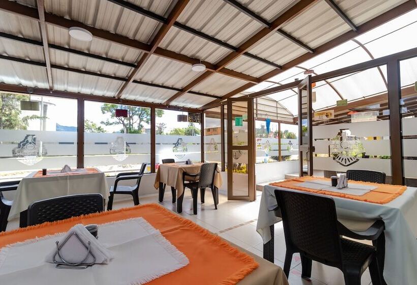 هتل Ayenda 1087 La Estacion